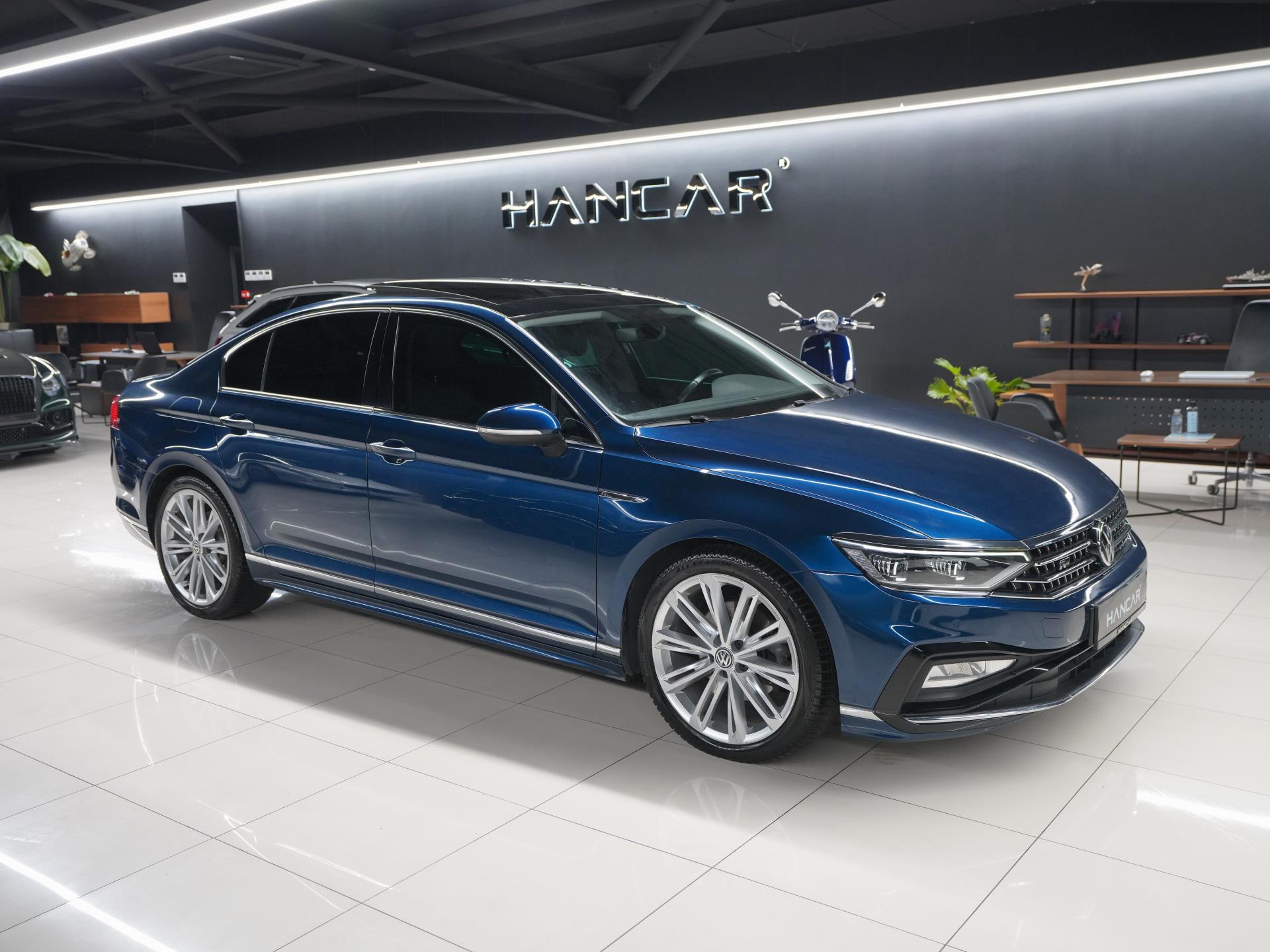 Volkswagen / Passat / 1.6 TDI BlueMotion / R Line / ÖZGEN